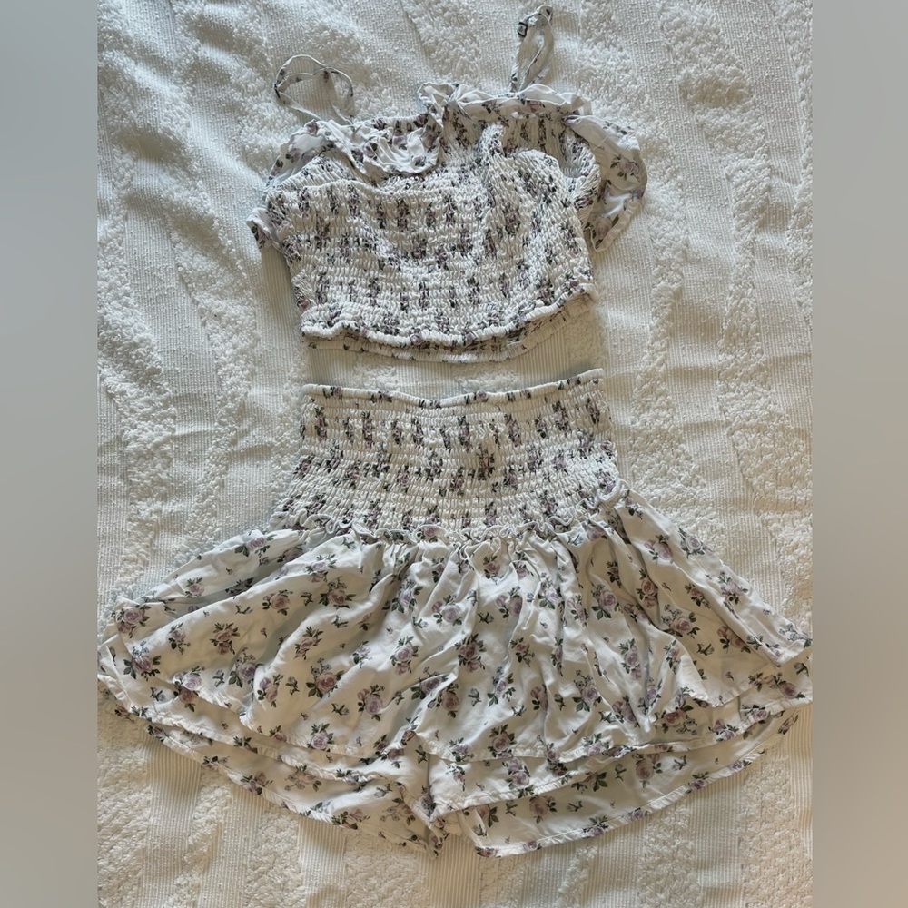 HOLISTER TWO PIECE SKORT SET SIZE SMALL